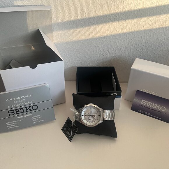 Seiko Men's Chronograph Watch - Picture 1 of 3